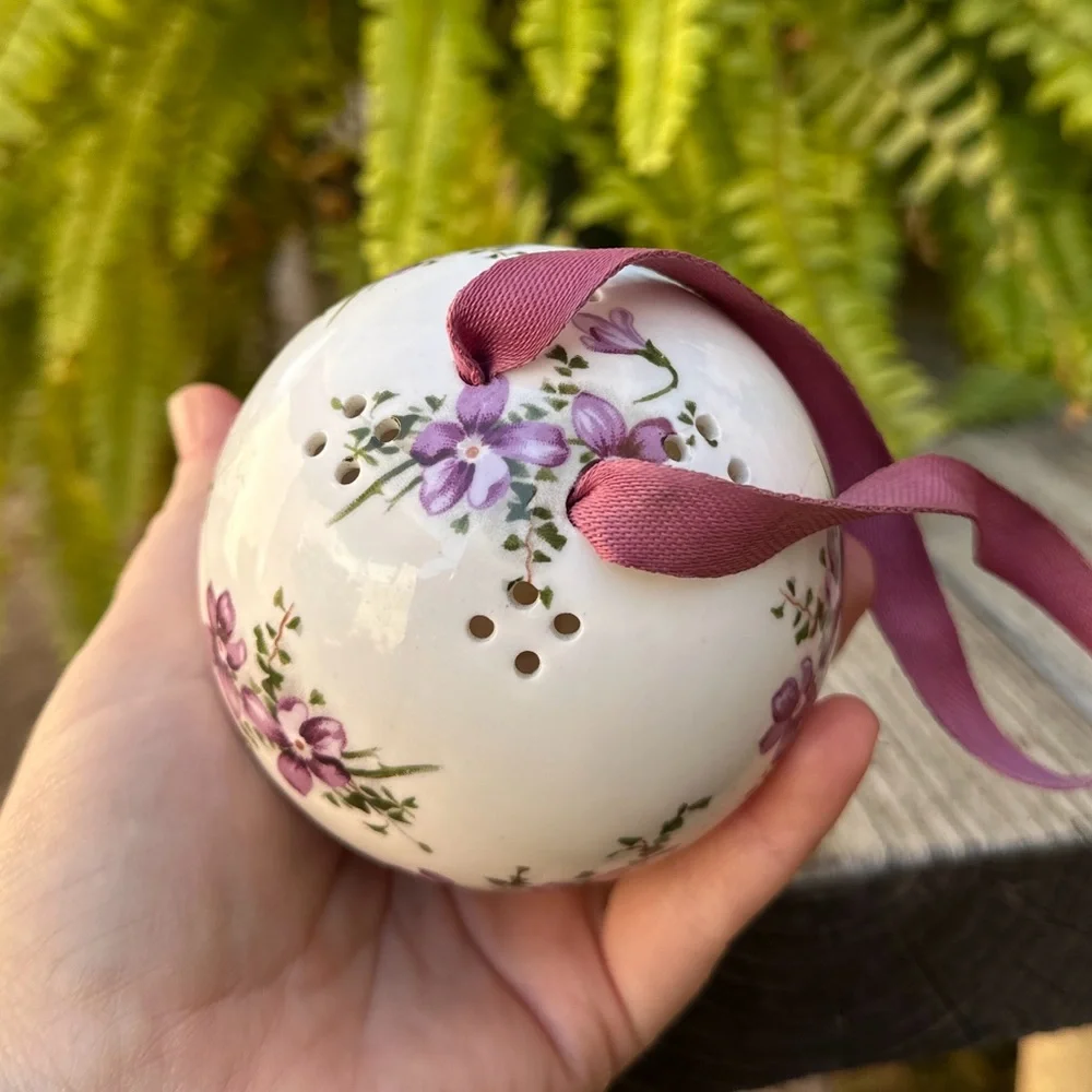Vintage Hammersly Pomander Diffuser Ball